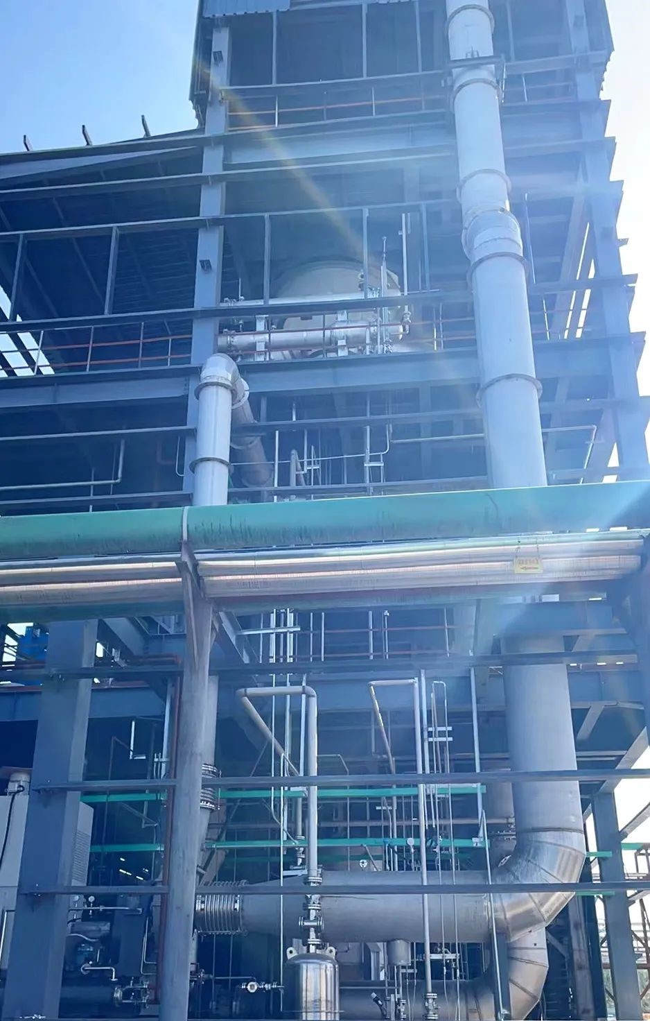 蓝科高新承建首套活性染料中间体生产废水EPC环保处理项目通过验收并交付使用(图2)