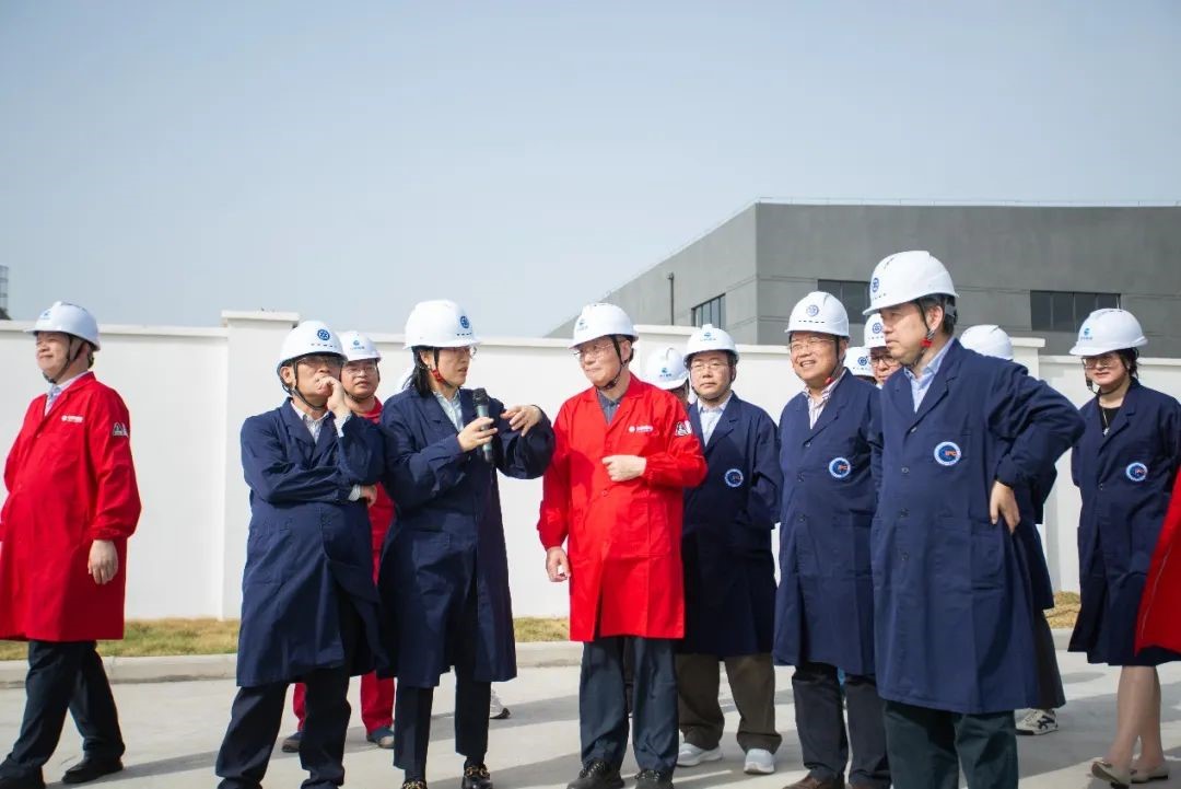 国家重点研发计划“液氢制取、储运与加注关键装备及安全性研究”项目顺利通过综合绩效评价(图4)