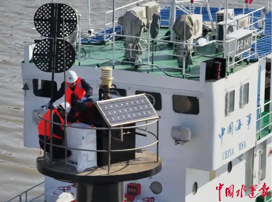 【中国水运网】国内首个舟山海域航标供电迈入“氢能时代”(图2) 【中国水运网】国内首个舟山海域航标供电迈入“氢能时代”(图2)