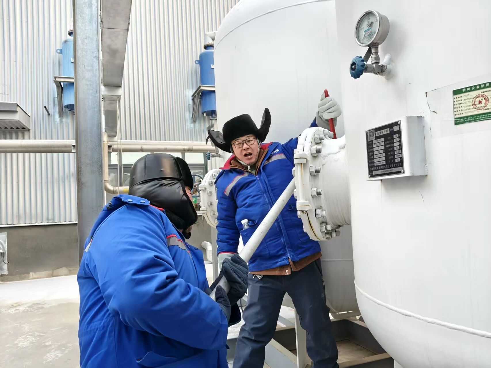 【CIGIA请能展展商动态】寒潮砺铁军 戈壁铸荣光——新疆中科富晶冬季装置检修攻坚战纪实(图2)