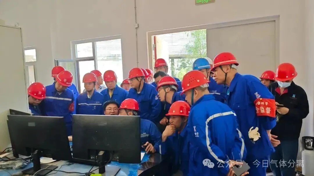 新兴铸管制氧项目投运(图2) 新兴铸管制氧项目投运(图2)